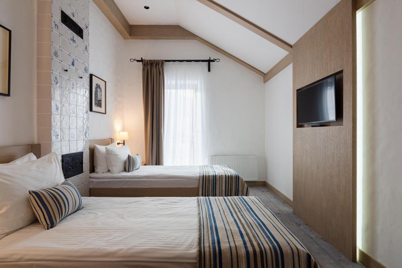 Hotel Amstelski Bukovel Esterno foto
